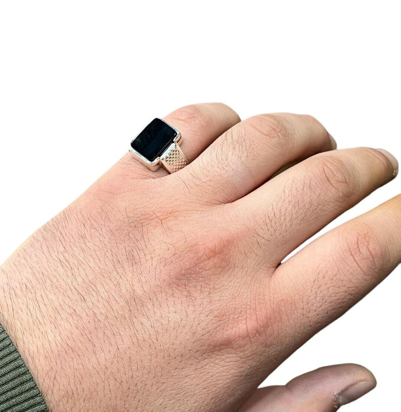 Empire Stone Black Aqeeq Ring