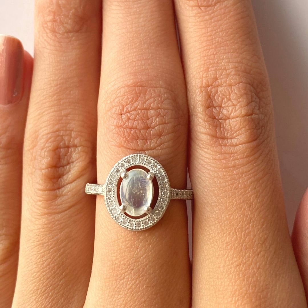 NATURAL MOONSTONE - VIVIANA