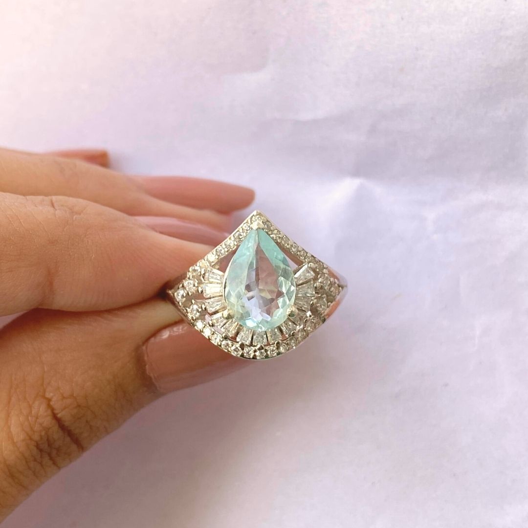 NATURAL AQUAMARINE - TEARDROP CROWN - SENSATION Pakistan