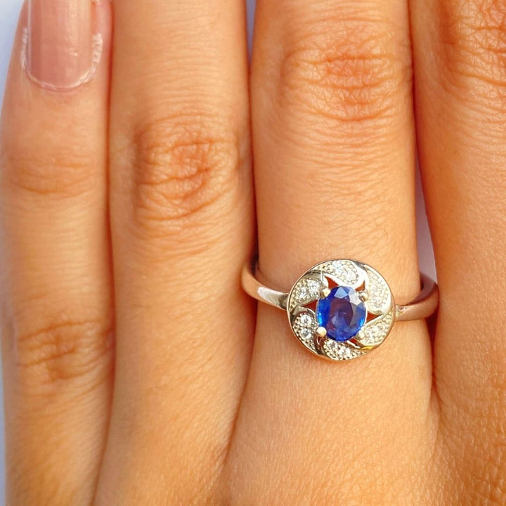 NATURAL BLUE SAPPHIRE - BLUE MOON - SENSATION Pakistan