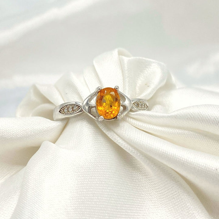 NATURAL YELLOW SAPPHIRE - ELODIE - SENSATION Pakistan