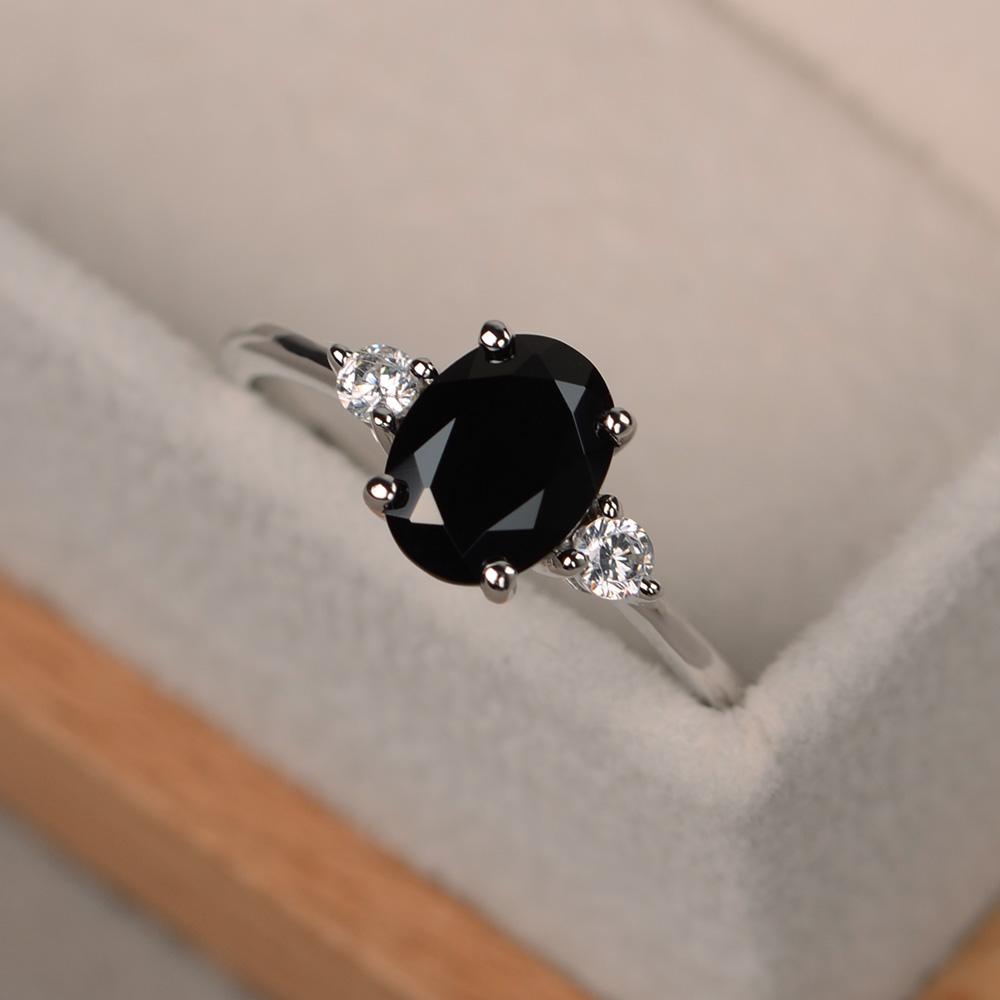 OVAL BLACK SPINEL RING - 925 SILVER - SENSATION Pakistan