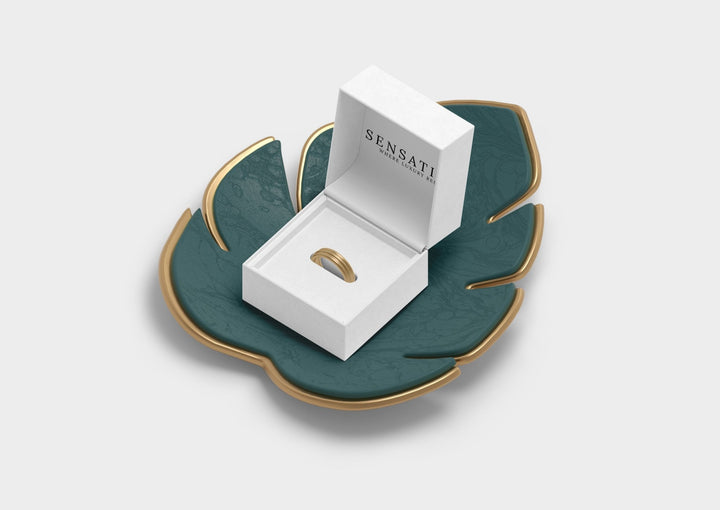 PRINCESS DIANA EMERALD RING - 925 SILVER - SENSATION Pakistan
