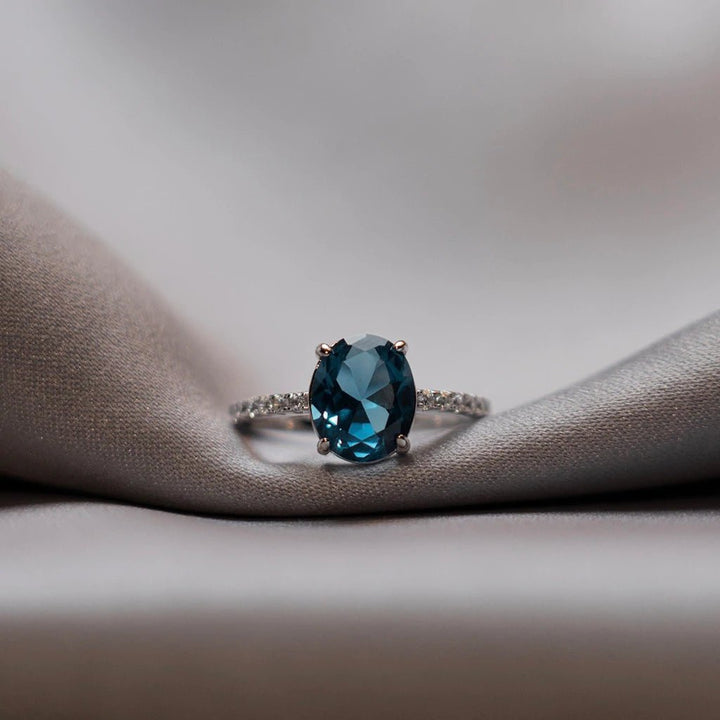 THE BLUE OVAL CUT RING - 925 SILVER - SENSATION Pakistan