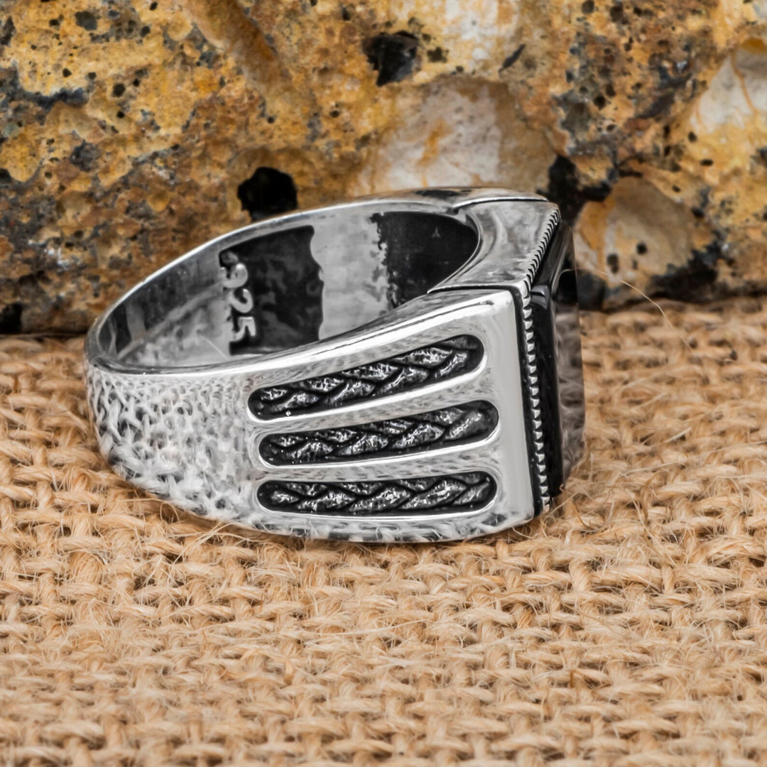 Grand Vizier's Black Aqeeq Ring