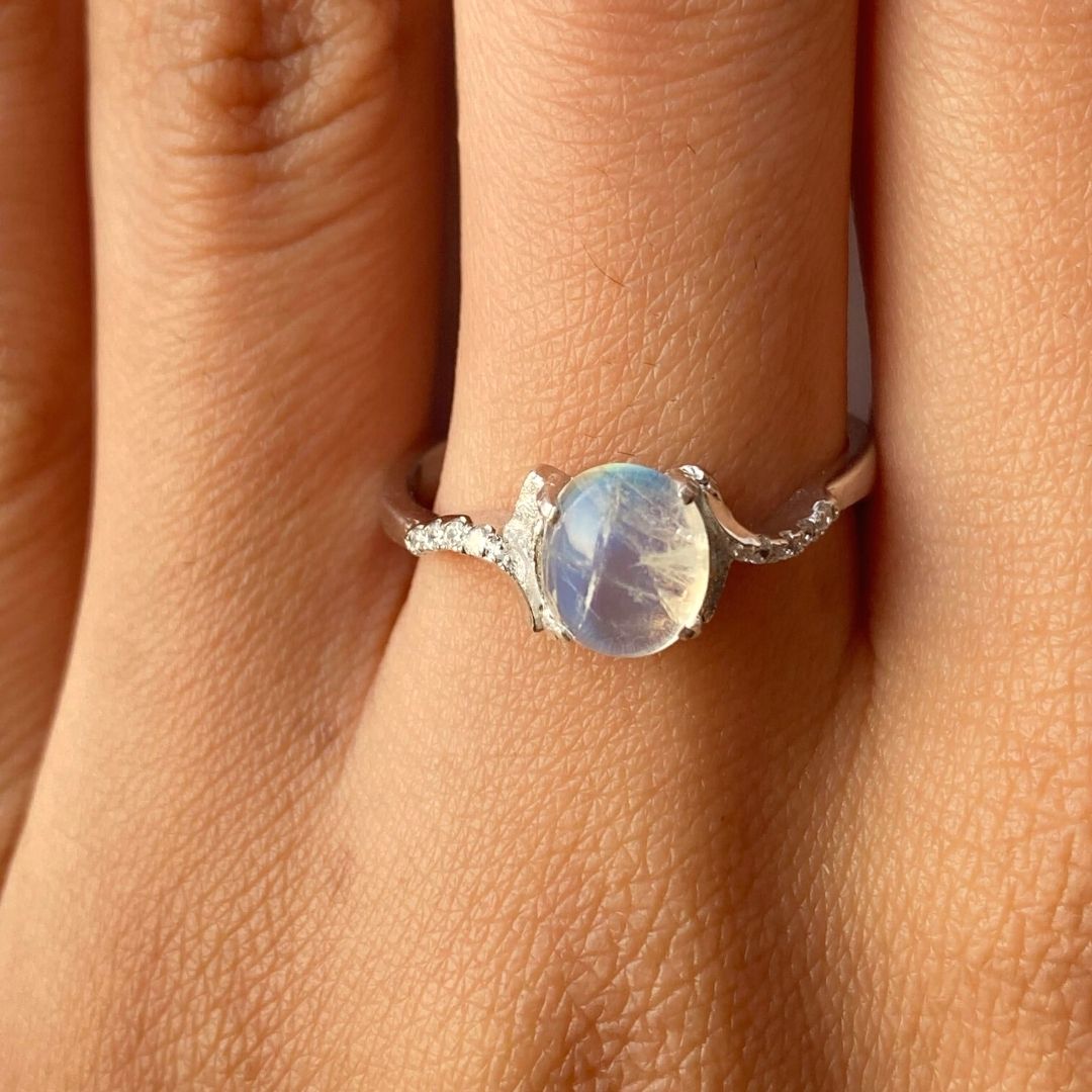 NATURAL MOONSTONE - ELLE