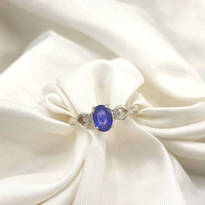 NATURAL BLUE SAPPHIRE - STARLIGHT