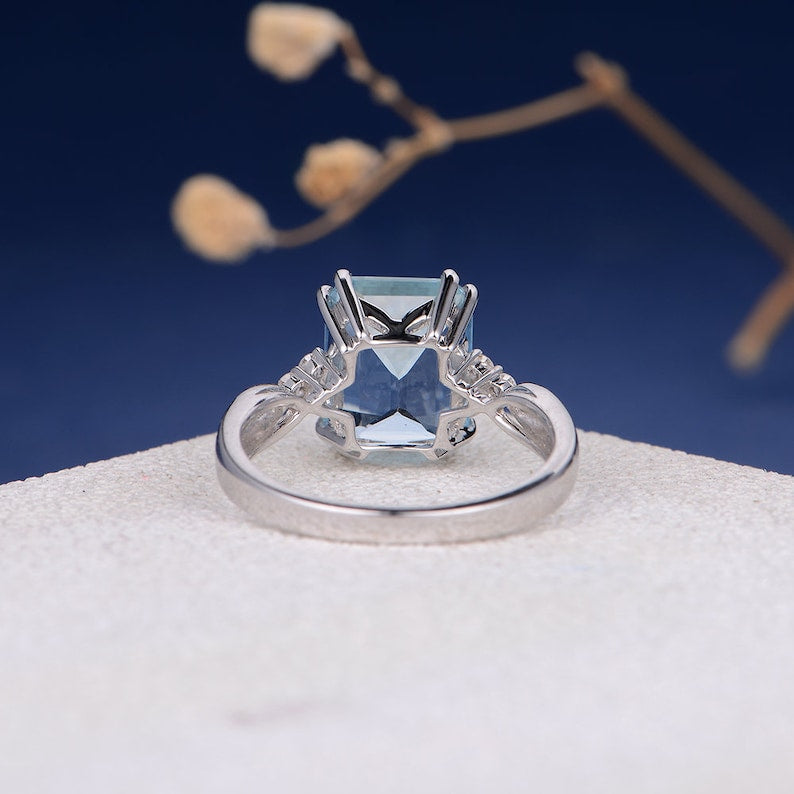 Markle on sale aquamarine ring