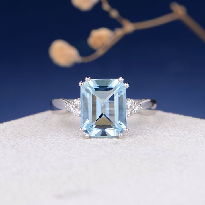 MEGHAN MARKLE AQUAMARINE RING - 925 SILVER