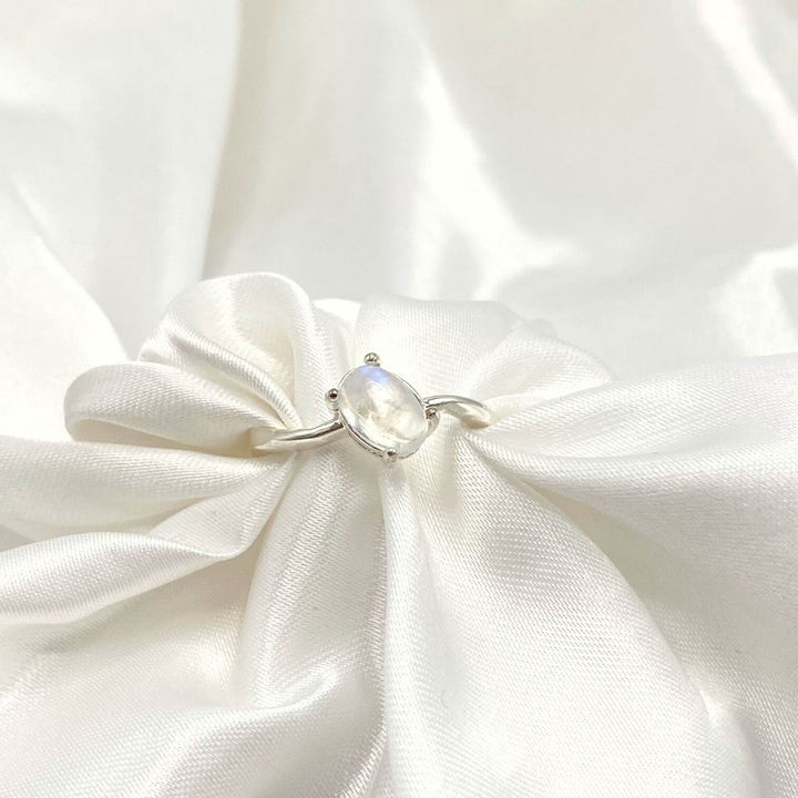 NATURAL MOONSTONE - AIMEE - SENSATION Pakistan