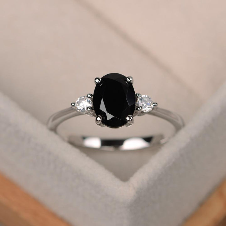 OVAL BLACK SPINEL RING - 925 SILVER - SENSATION Pakistan