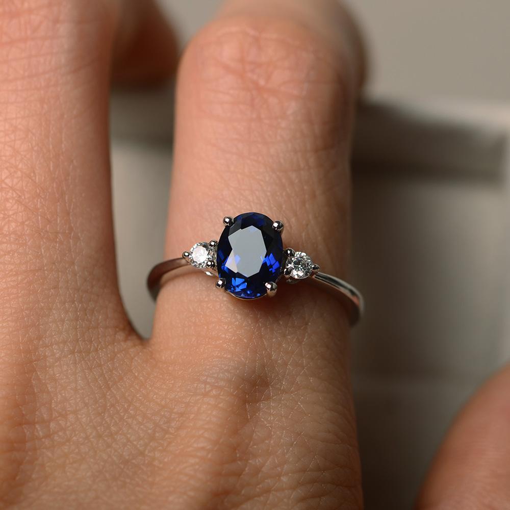 OVAL SAPPHIRE RING - 925 SILVER - SENSATION Pakistan